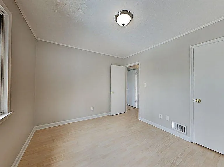 2400 Lawrenceville Hwy #D — Photo 4