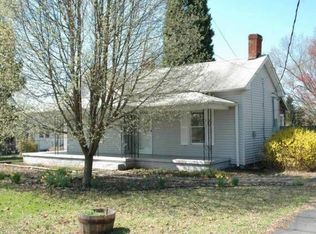 3256 Winthrop St, Walkertown, NC 27051