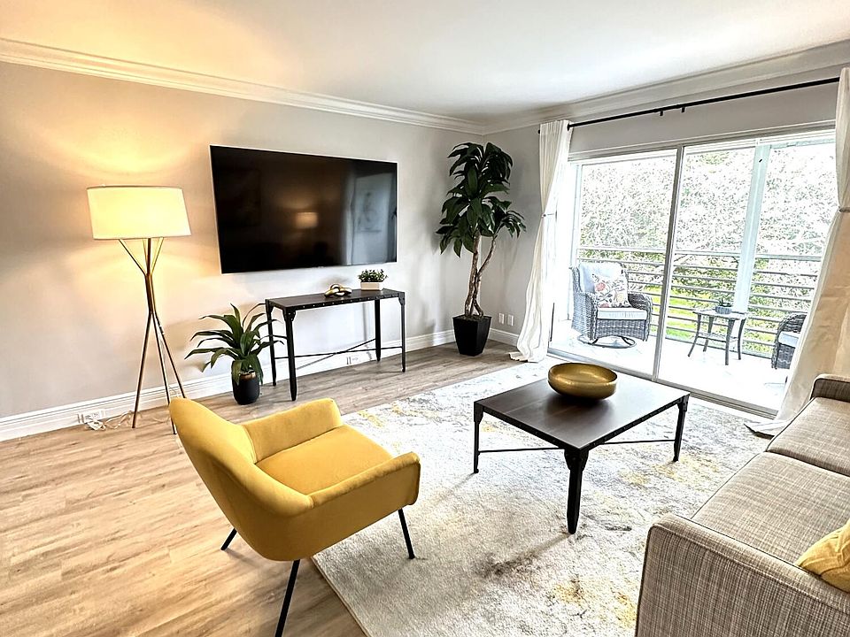 1st image of 1501 Cayman Way #E3