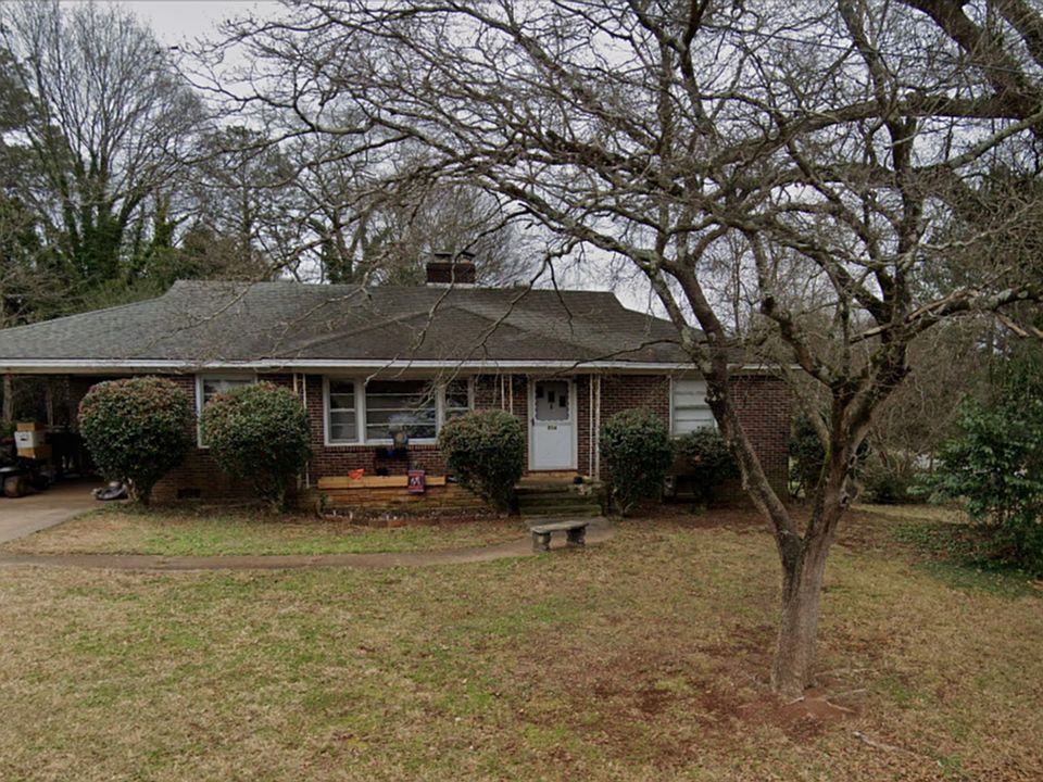 1st image of 214 Wesley St