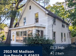2910 NE Madison Ave, Peoria, IL 61603