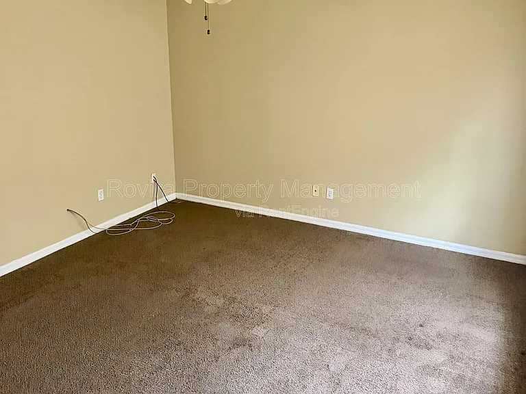 1326 Aguacate Ct — Photo 8
