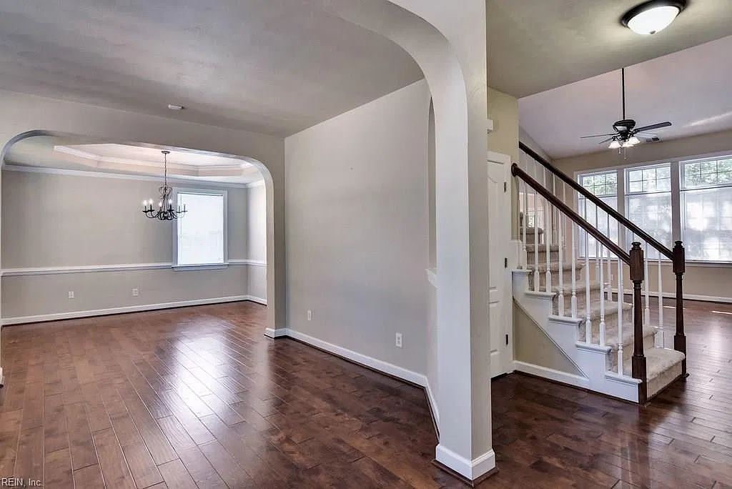 4 bed, 2661 sqft, $2,950 — Photo 3