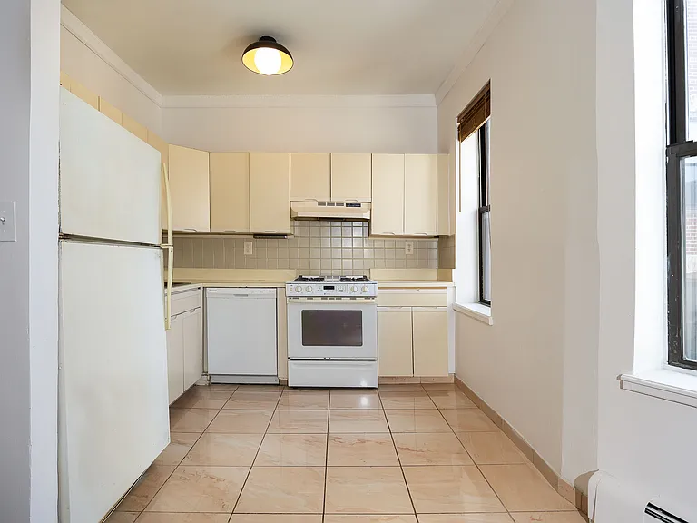 2116 Dorchester Rd #4J — Photo 9