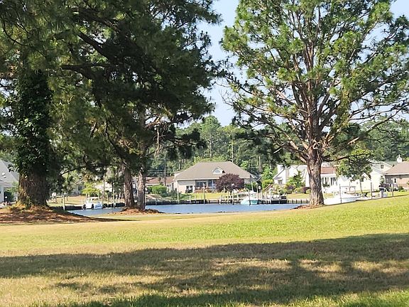 4th image of 910 Pelican Dr #269