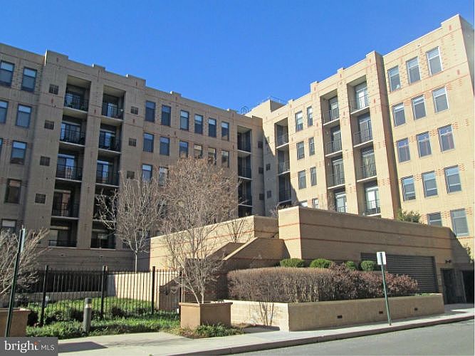 1st image of 525 N Fayette St Unit 320