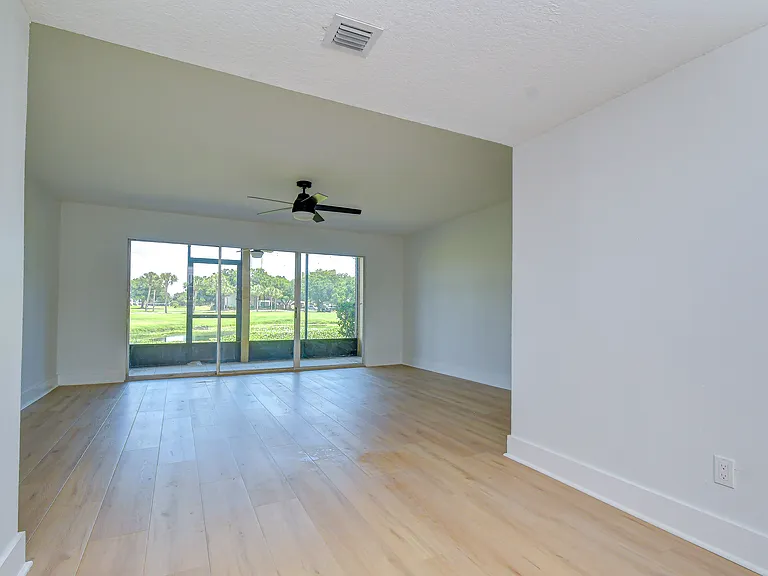 200 Country Club Dr #1505 — Photo 25