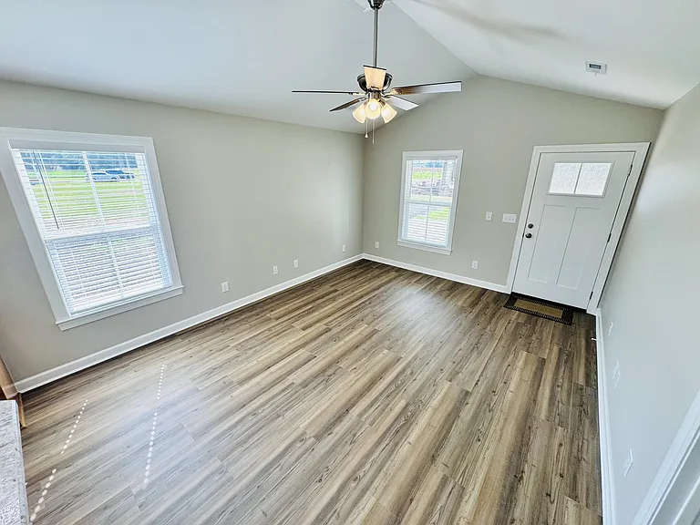 3935 Mickey Ln — Photo 10