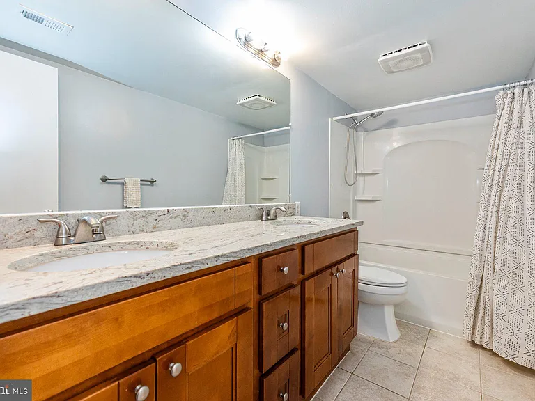 702 Quince Orchard Blvd #P-2 — Photo 13
