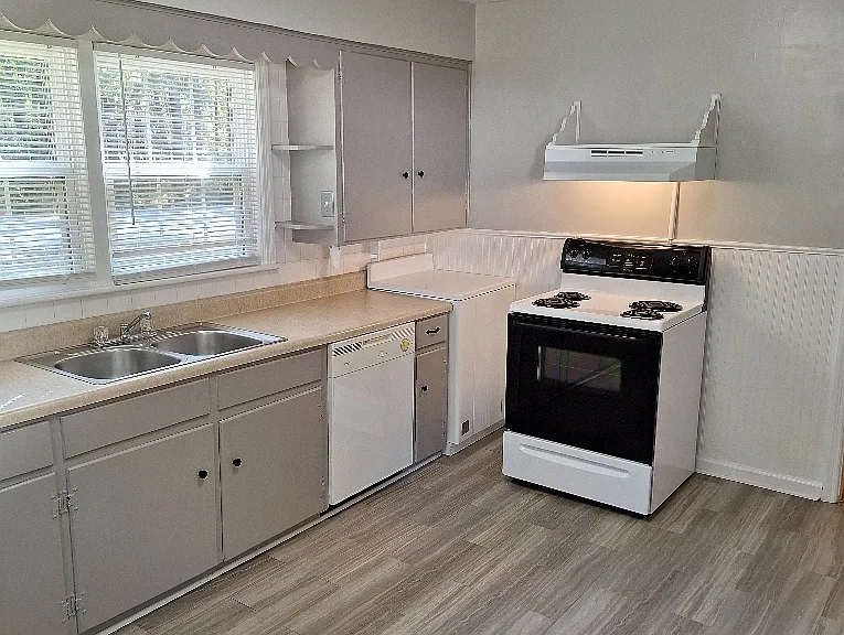 Kitchen - 2