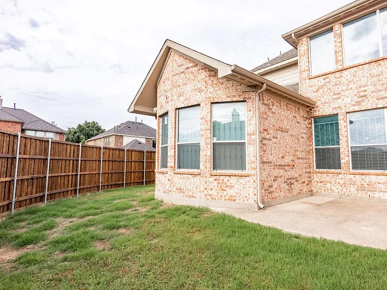 11956 Grandview Dr — Photo 30