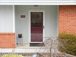 3rd image of 484 Hawthorne Dr