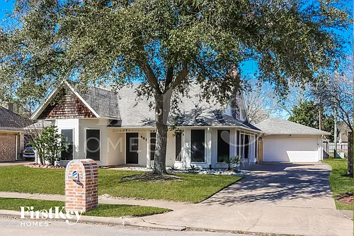 6611 Gleneagles Dr Photo 1