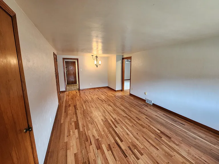1439 Lincoln Way #D — Photo 3