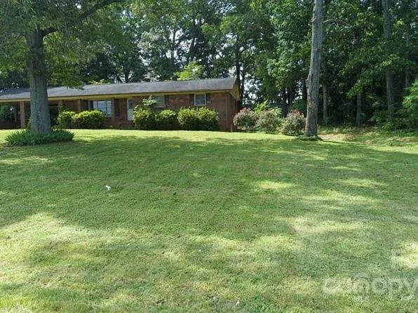 3931 Grace Church Rd, Newton, NC 28658