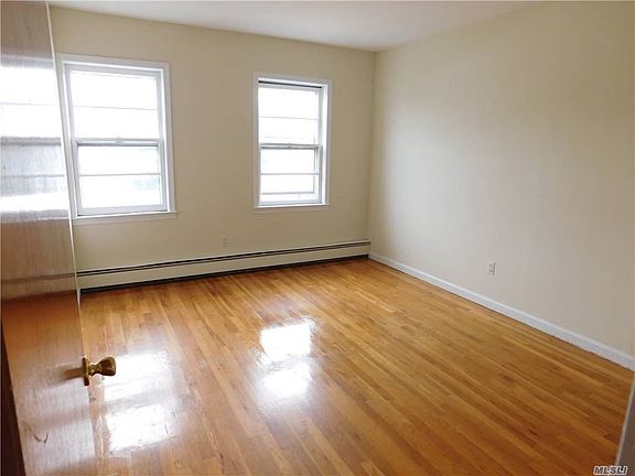 5th image of 313 Atlantic Ave #2B