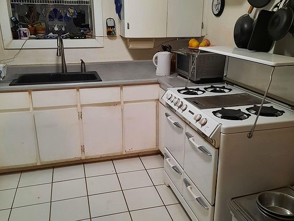 2nd image of 2150 N ROSSER Road