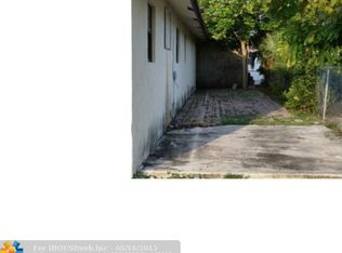 1585 W 35th St, Riviera Beach, FL 33404