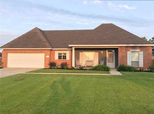 7057 W Savannah Ln, Lake charles, LA 70605