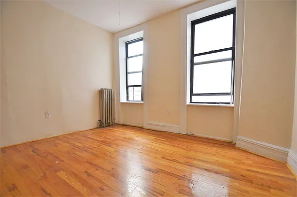 Rented by CITY SKYLINE REALTY INC | media 1