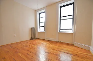 Rented by CITY SKYLINE REALTY INC