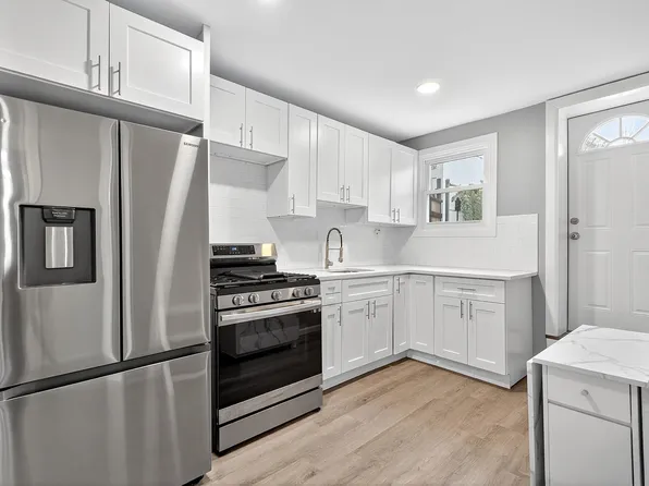 71 East 22nd Street image 8 of 25