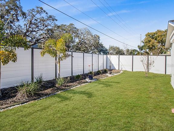 4th image of 7843 Crosier Ct