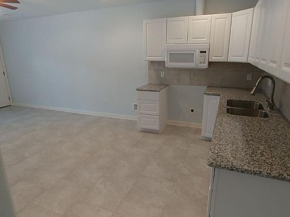 Large Kitchen Space