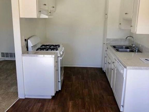 3rd image of 704 S Knott Ave APT F3