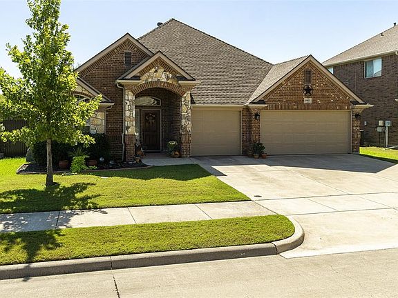 3rd image of 5913 Eagle Mountain Dr