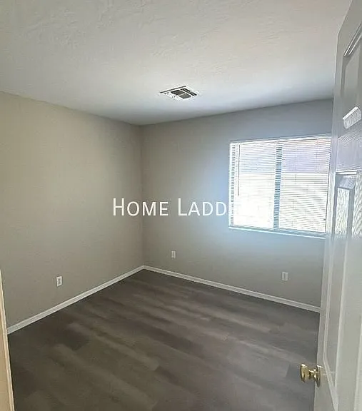10805 W Wilshire Dr — Photo 7
