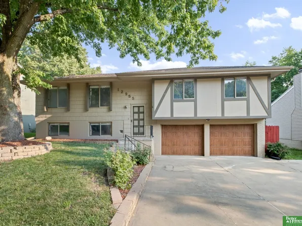 12955 Chandler St, Omaha, NE 68138