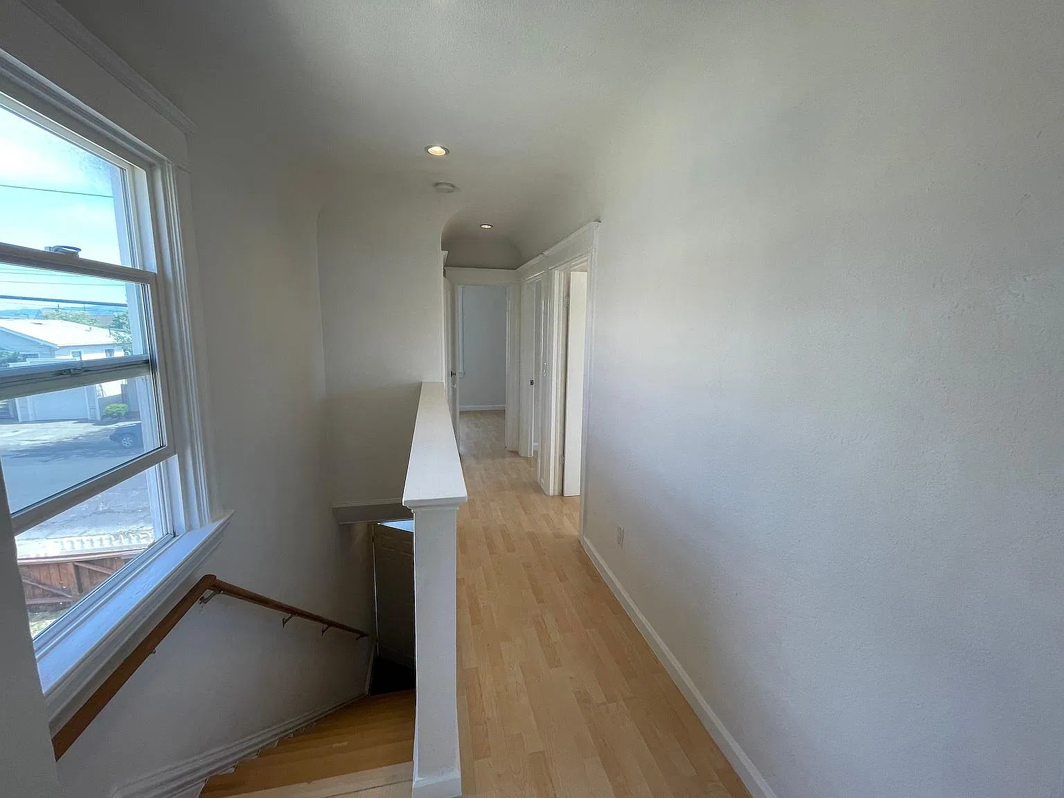 2324 Pacific Ave — Photo 2