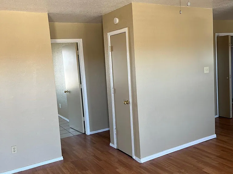 1710 Windward Dr #D — Photo 3