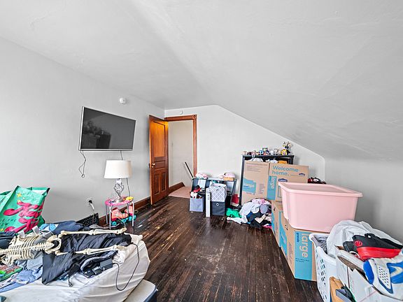 5th image of 74 S 6th Ave #2