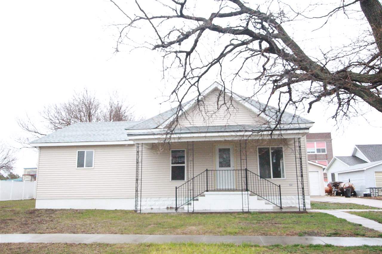704 B St, Overton, NE 68863 Zillow