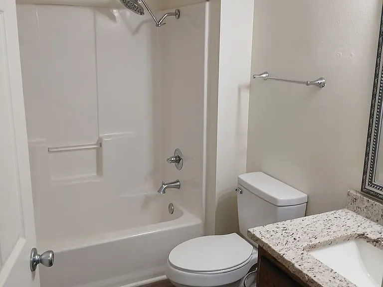 2409 Texas Ave — Photo 5