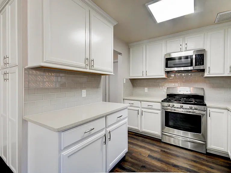 1316 Espejo St NE — Photo 14