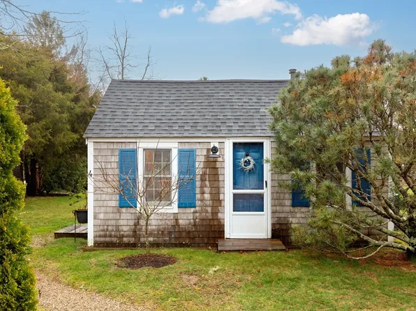 224 N Falmouth Hwy APT 4, North Falmouth, MA 02556