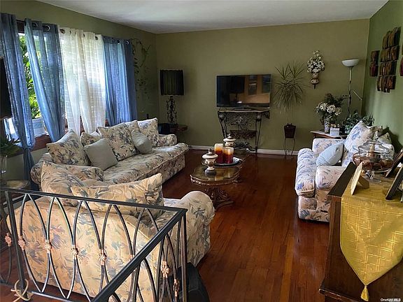 3rd image of 23 Dekalb Ave