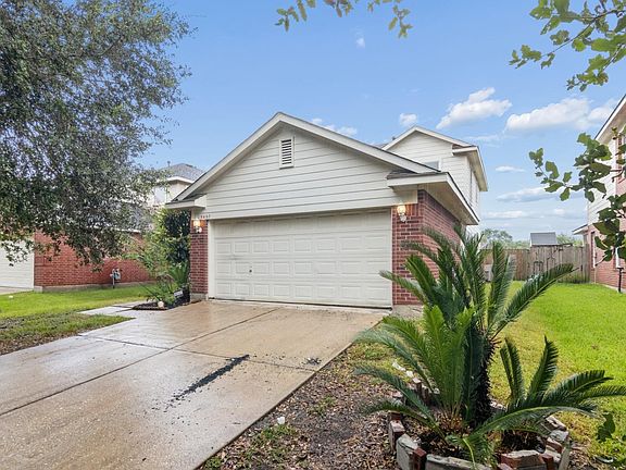 3rd image of 5607 Violet Path Ln