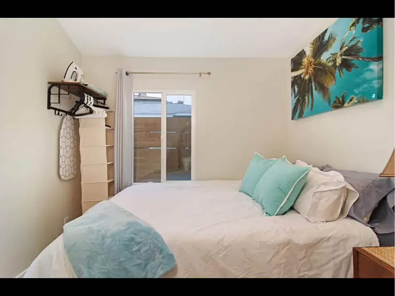 5122 Voltaire St — Photo 13