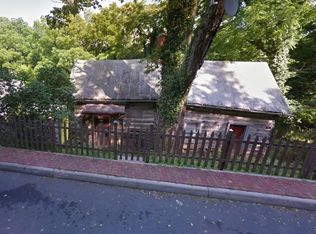 654 E Beverley St, Staunton, VA 24401