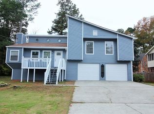 371 Canterbury Ln, Lawrenceville, GA 30046