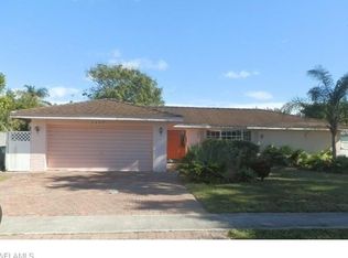3402 Balboa Cir E, Naples, FL 34105