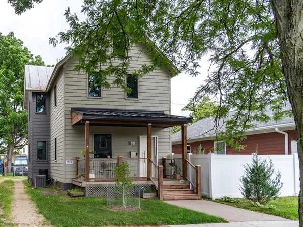 921 5th AVENUE S S, La Crosse, WI 54601