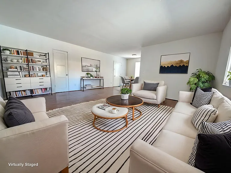 1034 N Martel Ave #1 — Photo 3