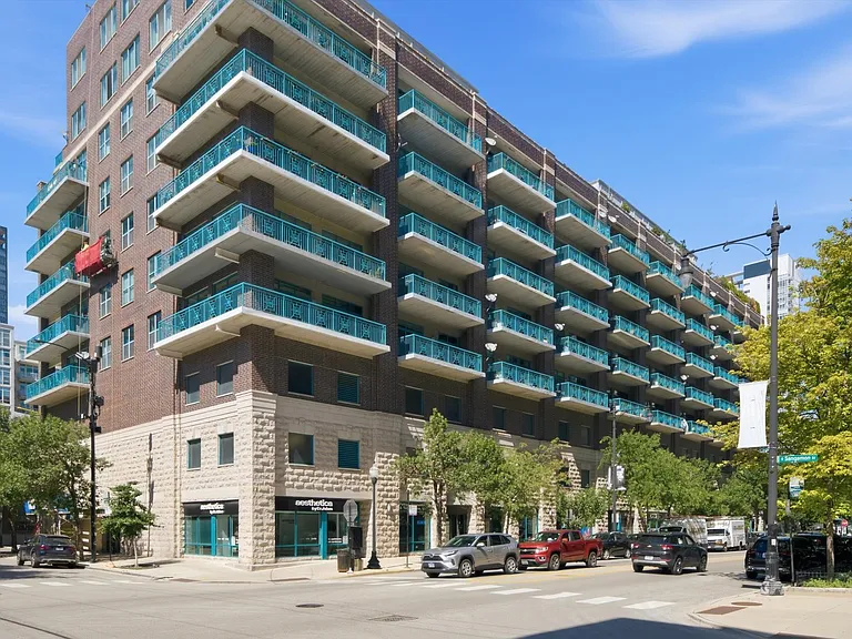920 W Madison St #B4 — Photo 2
