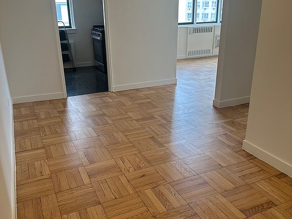 4th image of 435 E 79th St APT 11u