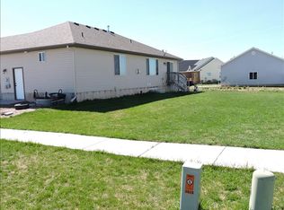 460 Clover Ave, Ammon, ID 83401